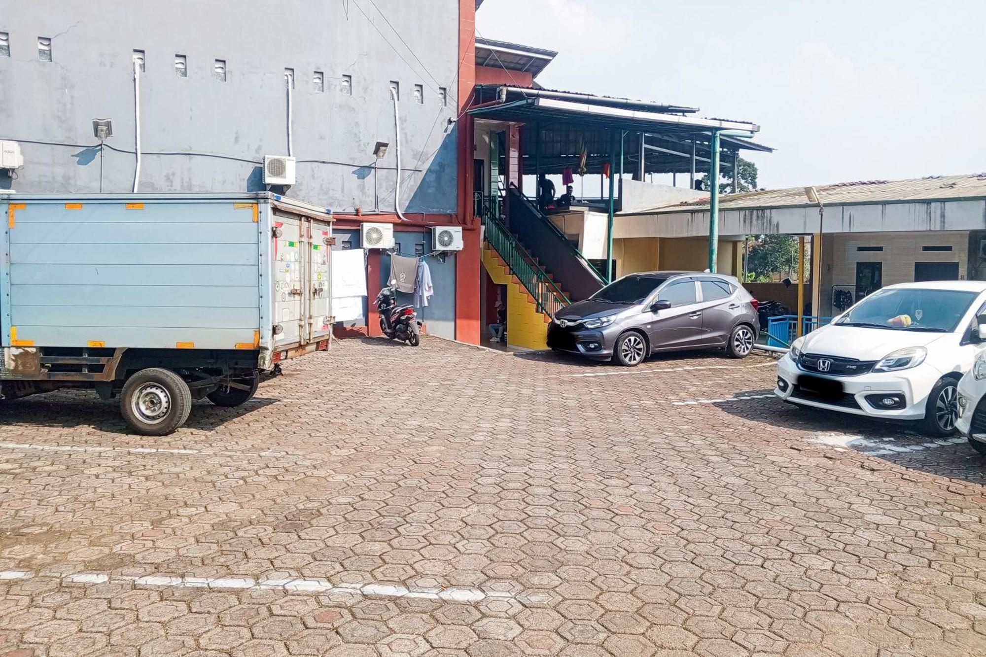 Malibu Syariah Bogor Redpartner Ξενοδοχείο Εξωτερικό φωτογραφία